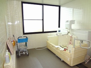 特別浴槽です。通所利用者様に利用していただきます。